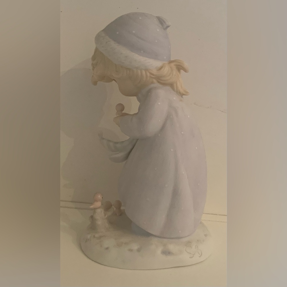 Precious Moments Winters Song
1984 Enesco - Picture 2 of 7